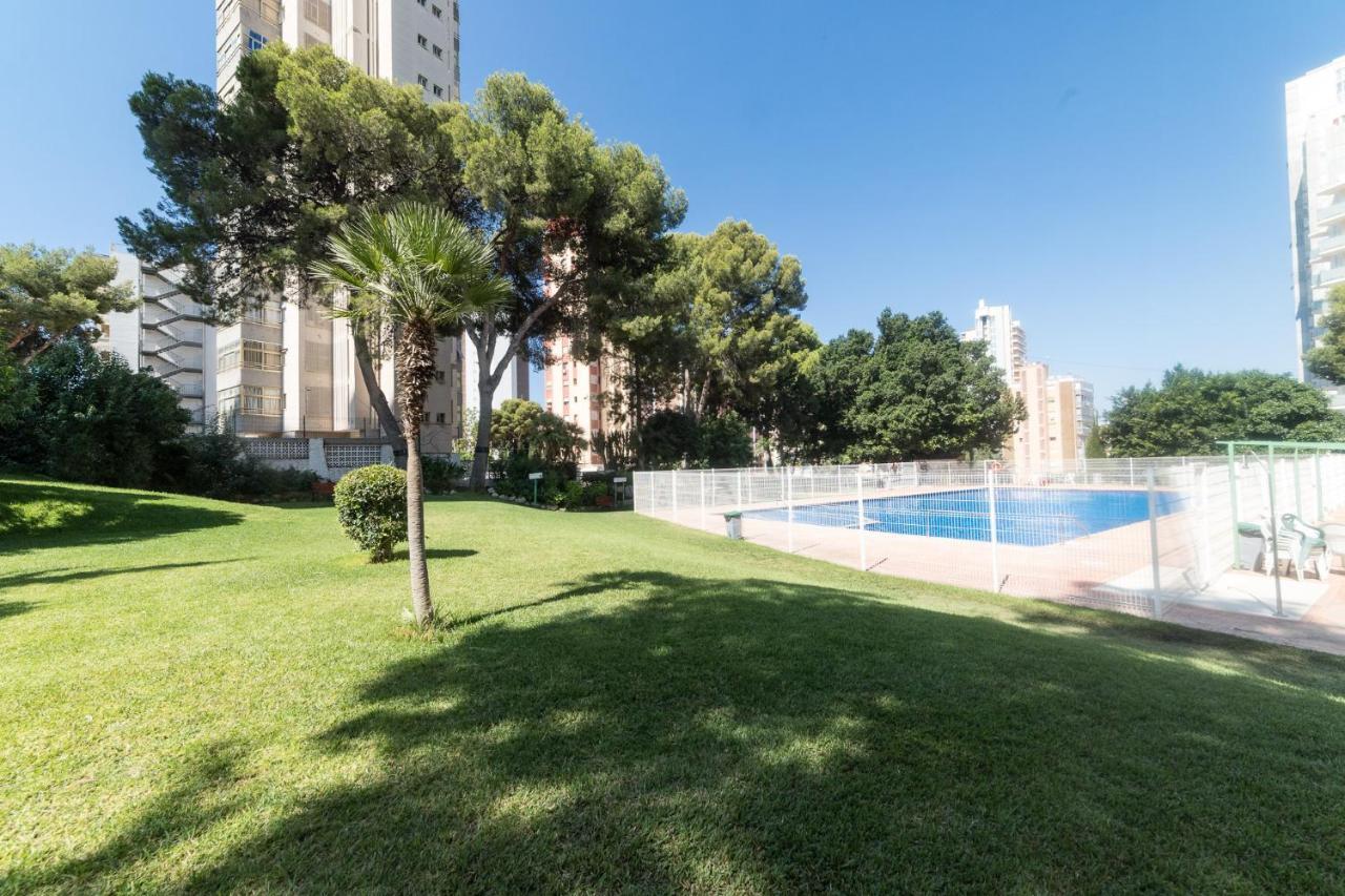 شقة Moonkey - Apto Paris Con Piscina Y Parking بينايدورم المظهر الخارجي الصورة