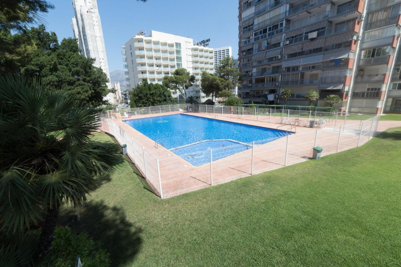 شقة Moonkey - Apto Paris Con Piscina Y Parking بينايدورم المظهر الخارجي الصورة